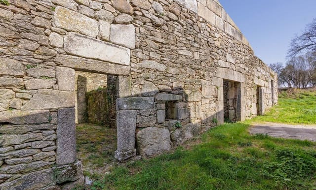 Teren niezagospodarowany na sprzedaż w Miasto Lugo - 599 999 € (Ref: 8451335)