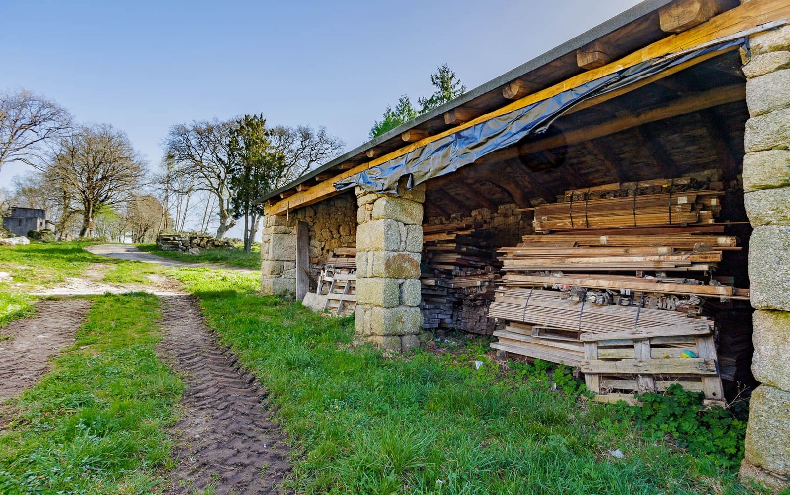 Grunde uden byggetilladelser til salg i Lugo by - € 599.999 (Ref: 8451335)