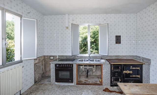 4 bedroom Finca/Country House for sale in Vilalba - € 80,000 (Ref: 8477875)