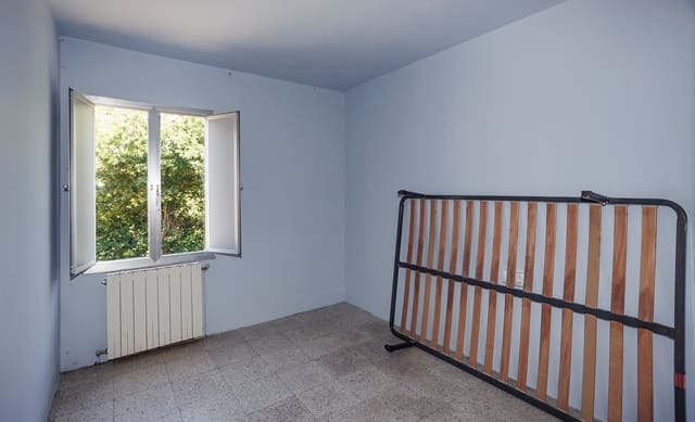 4 bedroom Finca/Country House for sale in Vilalba - € 80,000 (Ref: 8477875)