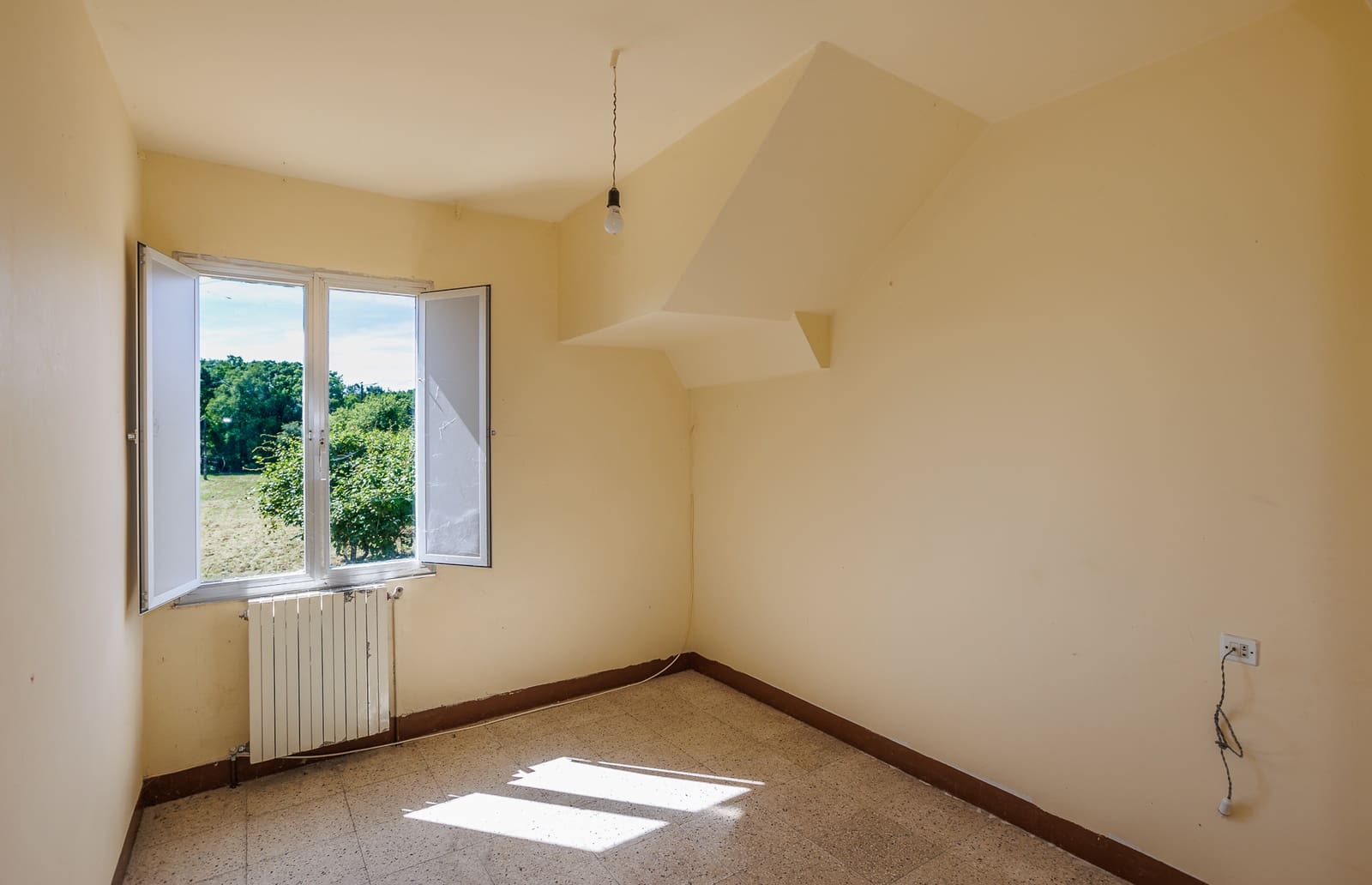 4 soveværelse Finca/Landehus til salg i Vilalba - € 80.000 (Ref: 8477875)