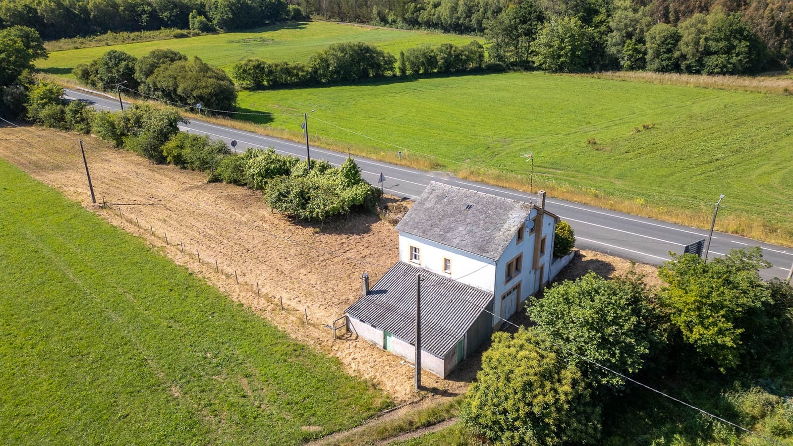 4 soveværelse Finca/Landehus til salg i Vilalba - € 80.000 (Ref: 8477875)