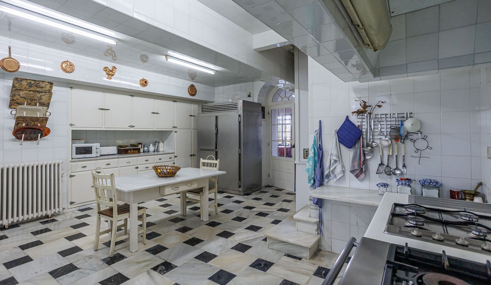 11 soveværelse Finca/Landehus til salg i Bergondo - € 3.800.000 (Ref: 8477876)