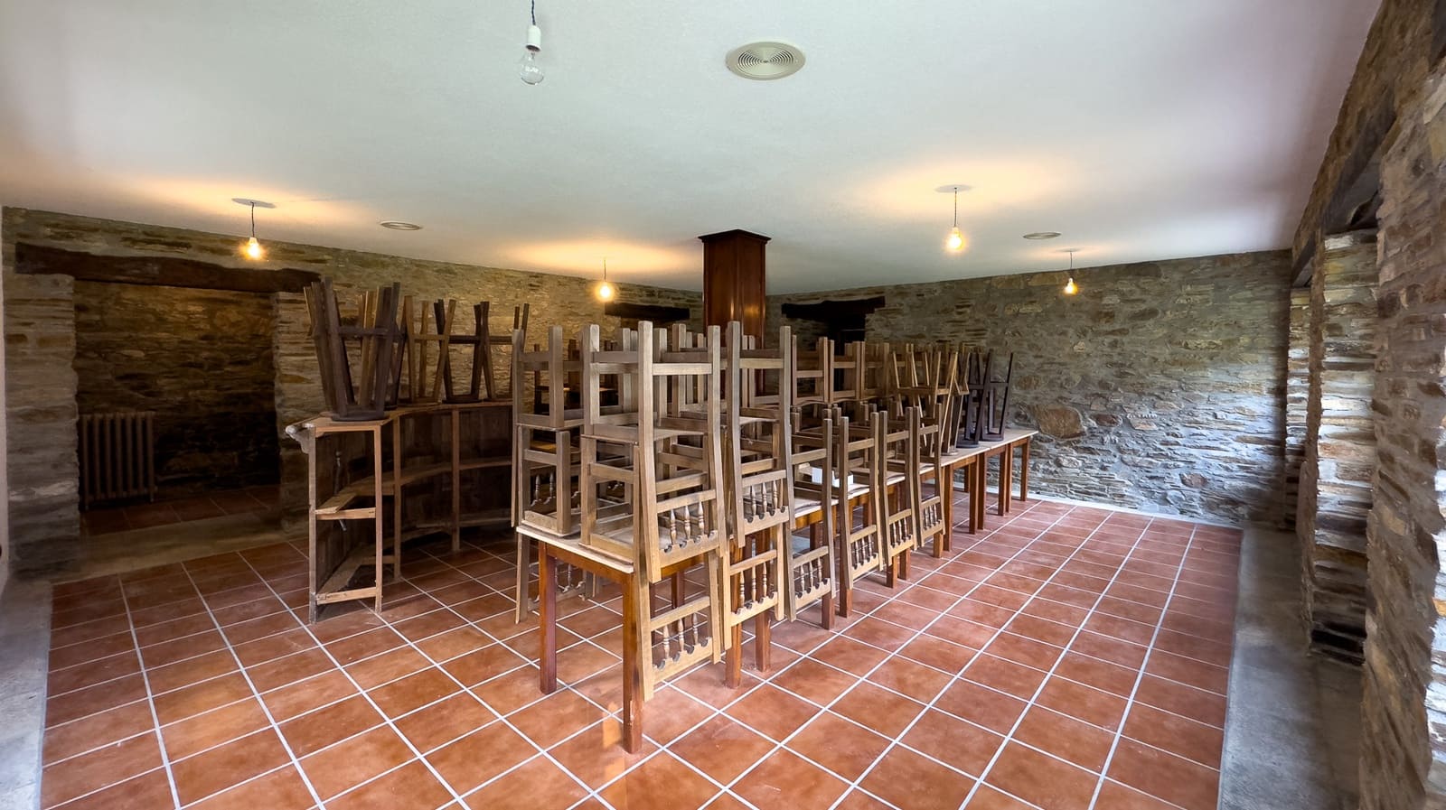 8 chambre Finca/Maison de Campagne à vendre à A Pontenova - 1 980 000 € (Ref: 8630161)