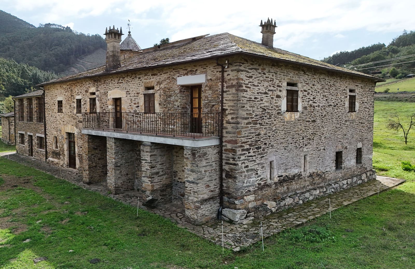 8 chambre Finca/Maison de Campagne à vendre à A Pontenova - 1 980 000 € (Ref: 8630161)