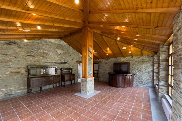 8 bedroom Finca/Country House for sale in A Pontenova - € 1,980,000 (Ref: 8630161)