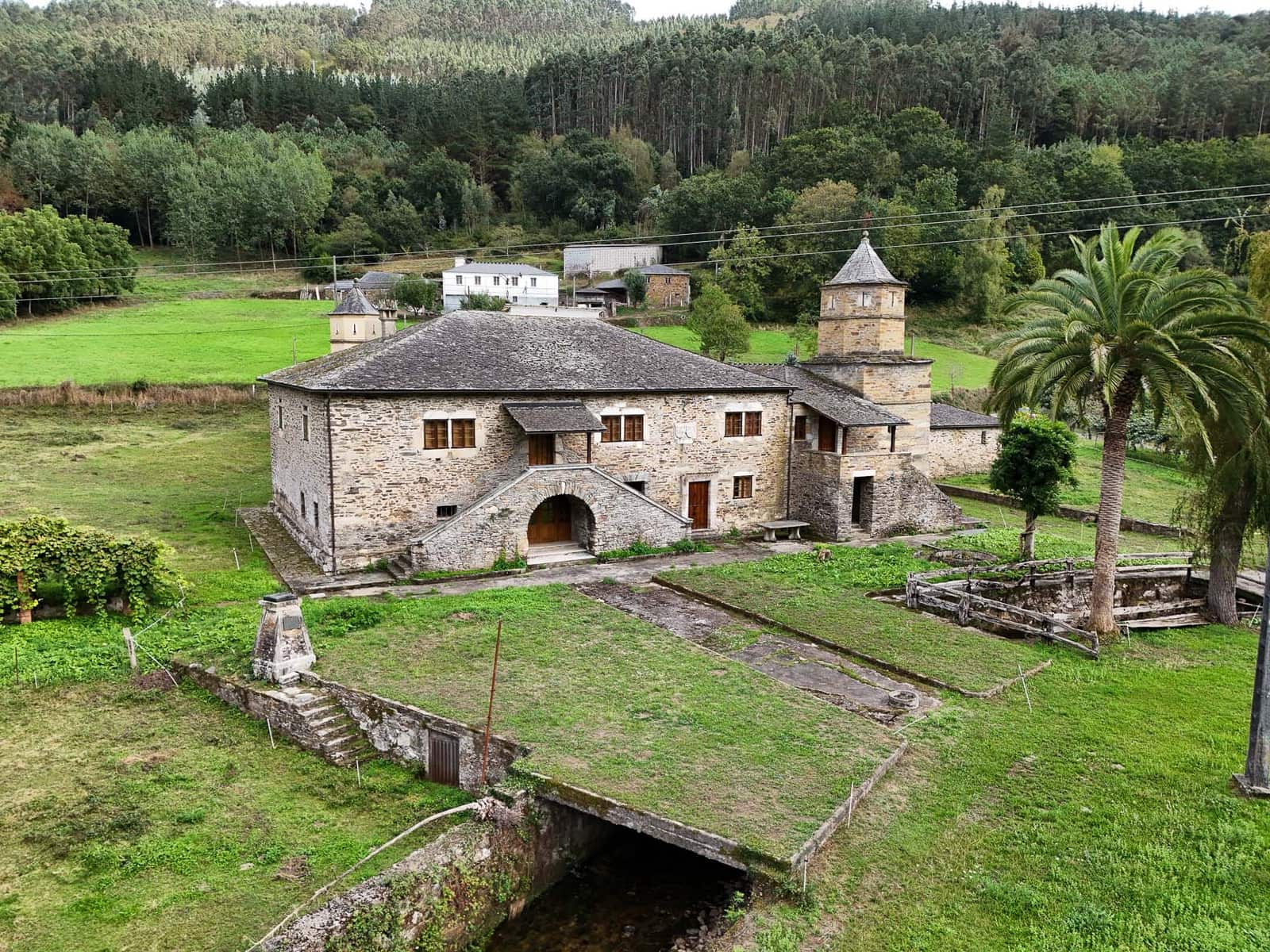 8 chambre Finca/Maison de Campagne à vendre à A Pontenova - 1 980 000 € (Ref: 8630161)