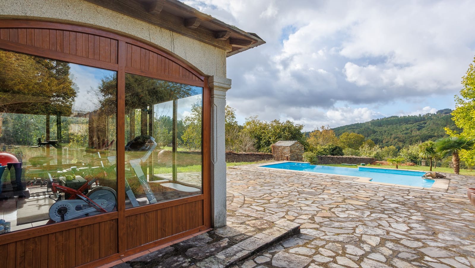 5 soveværelse Finca/Landehus til salg i Lugo by med swimmingpool - € 650.000 (Ref: 8630162)