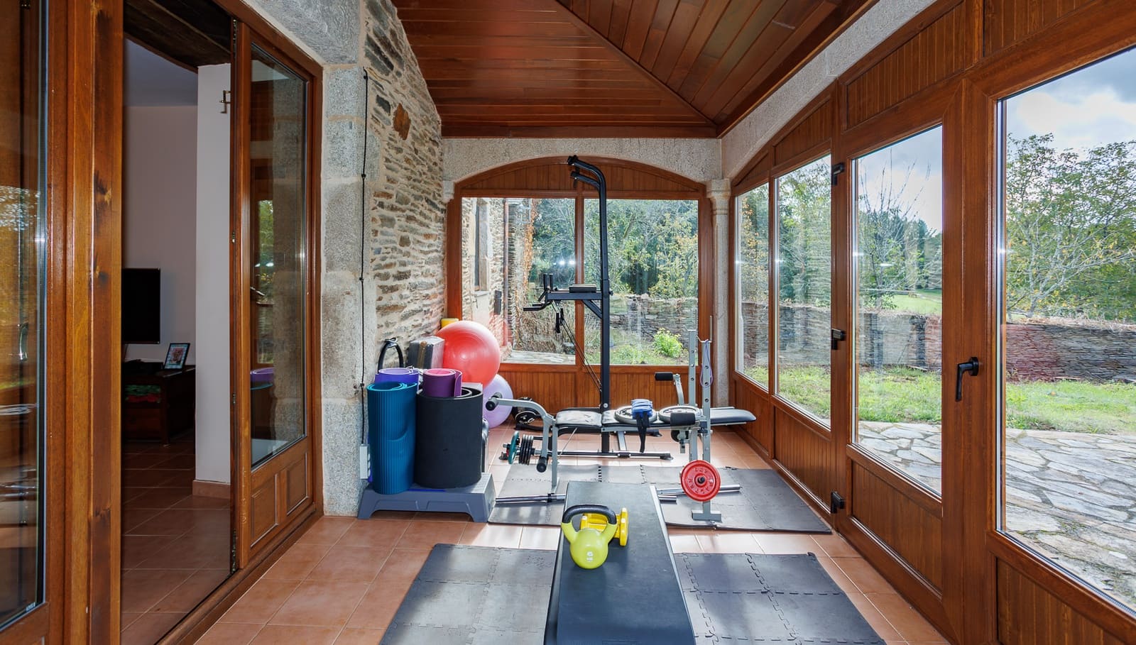 5 soveværelse Finca/Landehus til salg i Lugo by med swimmingpool - € 650.000 (Ref: 8630162)