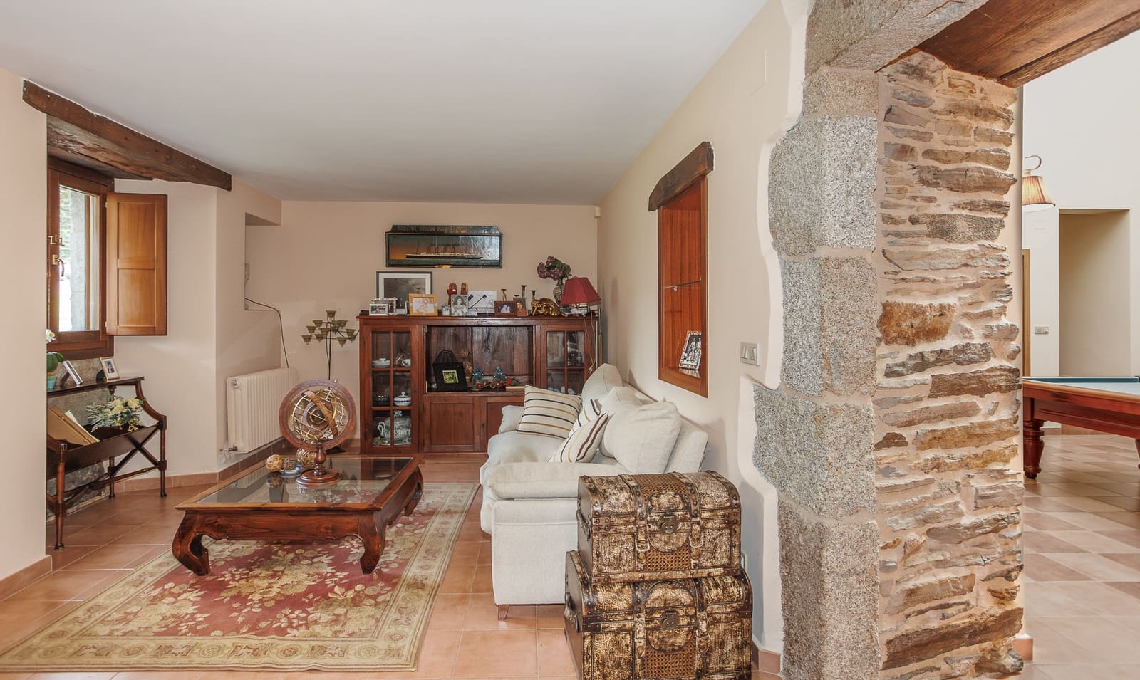 5 soveværelse Finca/Landehus til salg i Lugo by med swimmingpool - € 650.000 (Ref: 8630162)