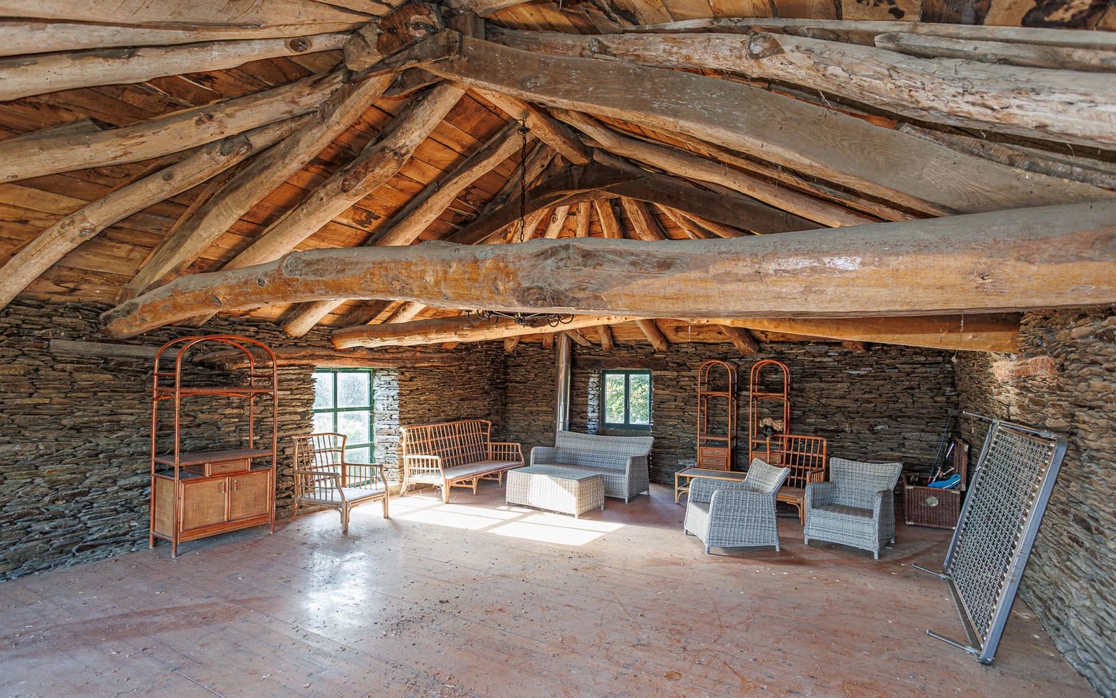 5 sypialnia Finka/Dom wiejski na sprzedaż w Miasto Lugo z basenem - 650 000 € (Ref: 8630162)