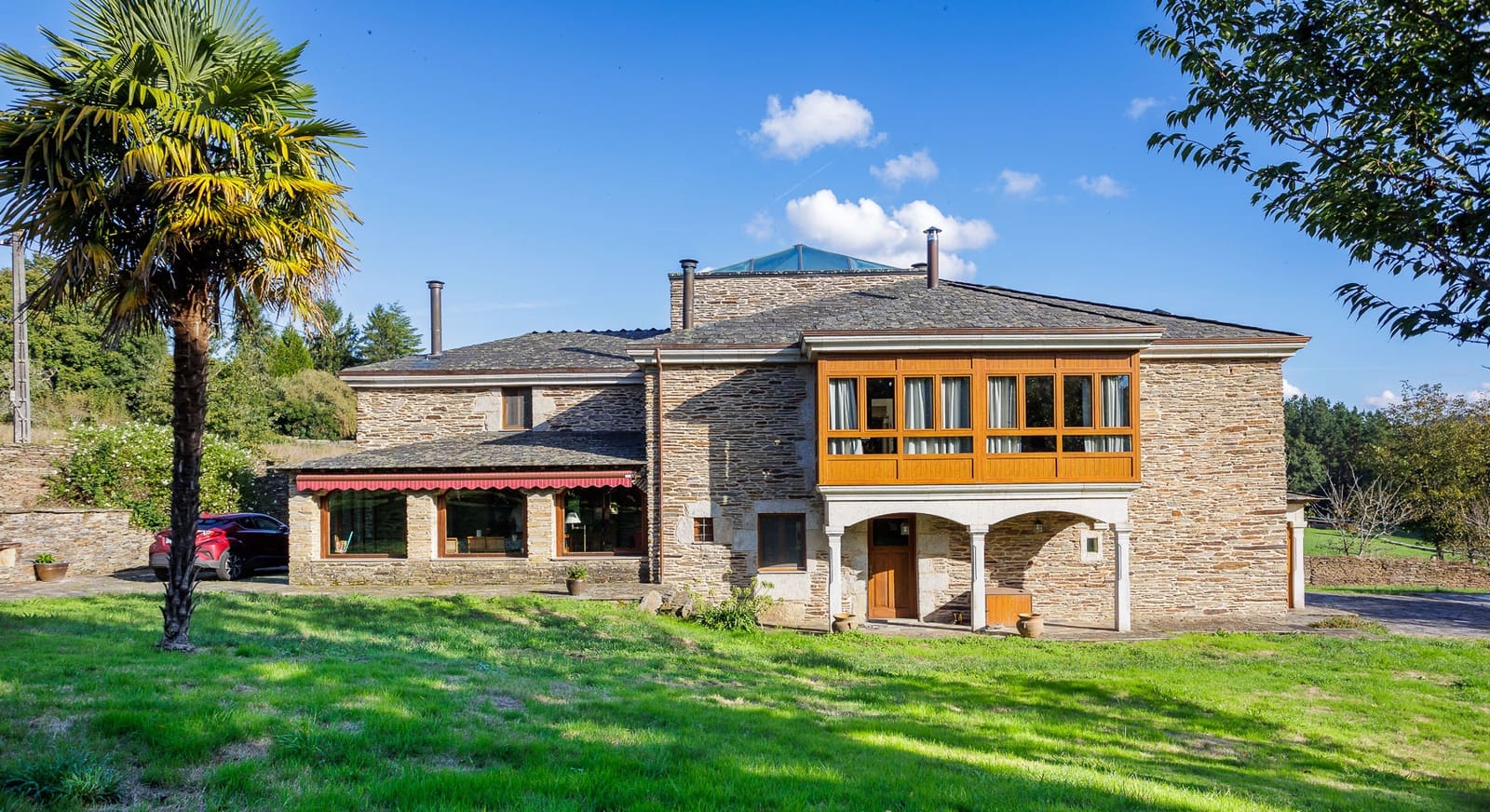 5 sypialnia Finka/Dom wiejski na sprzedaż w Miasto Lugo z basenem - 650 000 € (Ref: 8630162)