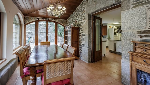 5 chambre Finca/Maison de Campagne à vendre à Lugo ville avec piscine - 650 000 € (Ref: 8630162)