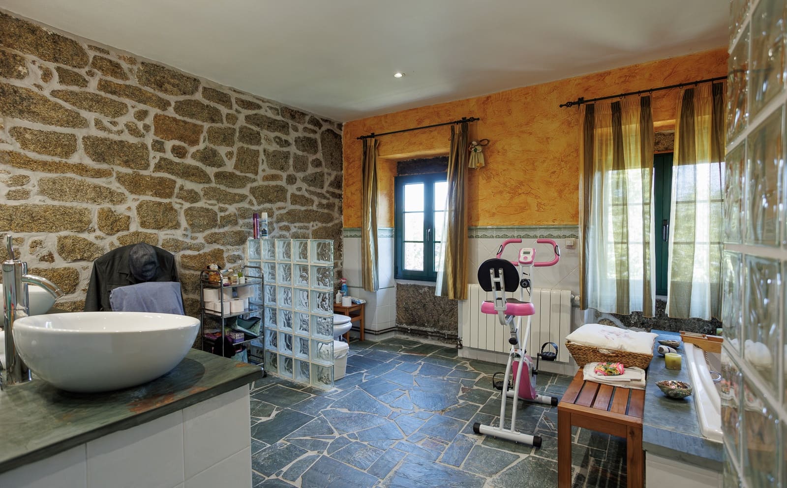 2 sypialnia Finka/Dom wiejski na sprzedaż w Guitiriz z garażem - 250 000 € (Ref: 8630165)