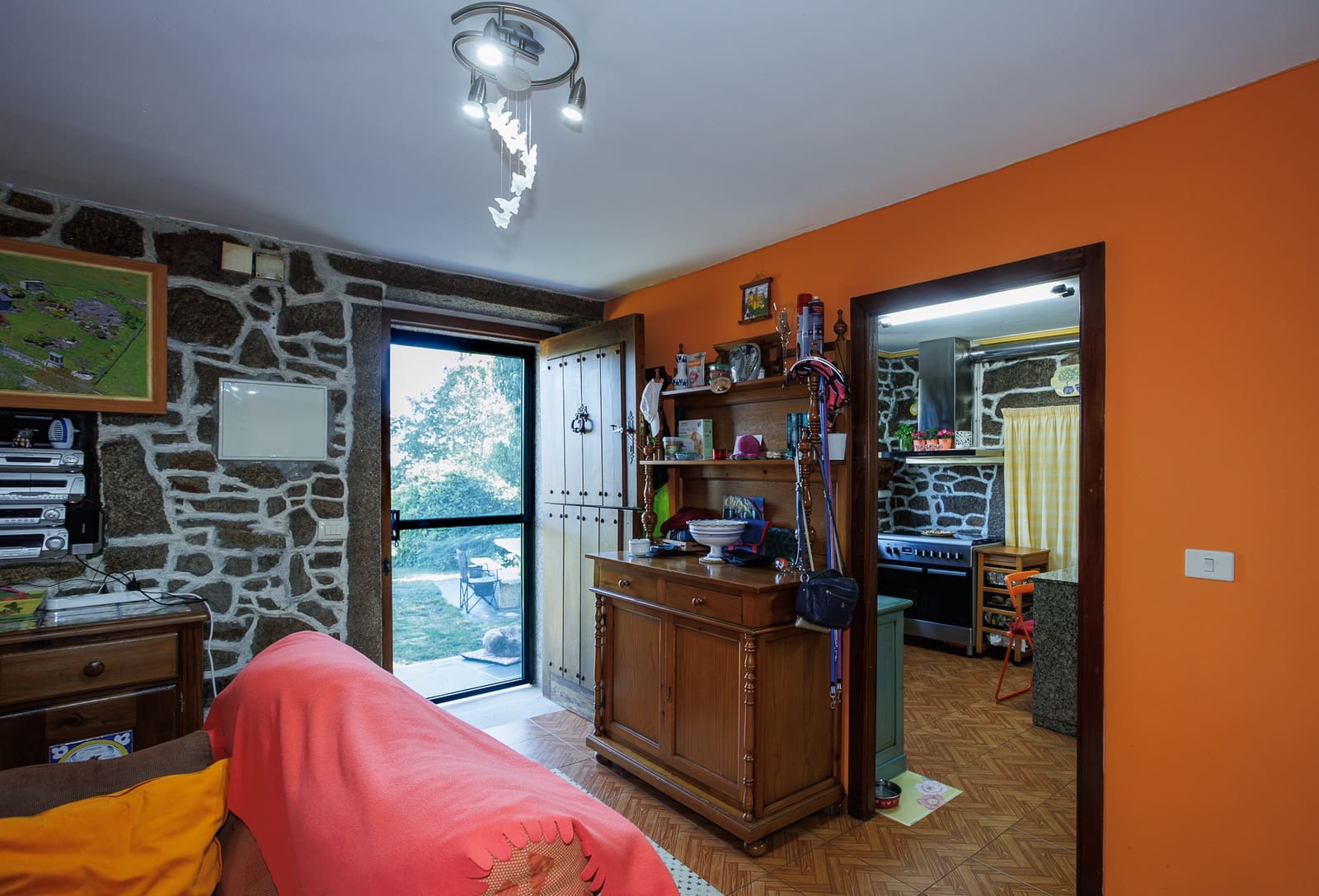 2 sypialnia Finka/Dom wiejski na sprzedaż w Guitiriz z garażem - 250 000 € (Ref: 8630165)