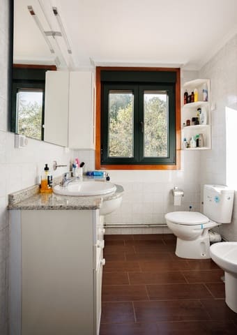 4 bedroom Finca/Country House for sale in Melide - € 300,000 (Ref: 8652938)