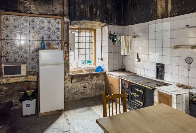 15 bedroom Finca/Country House for sale in Vegadeo - € 750,000 (Ref: 8658352)