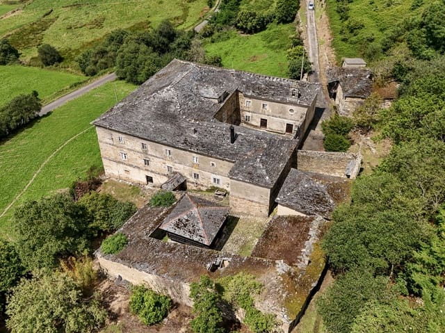15 camera da letto Finca/Casa di Campagna in vendita in Vegadeo - 750.000 € (Rif: 8658352)