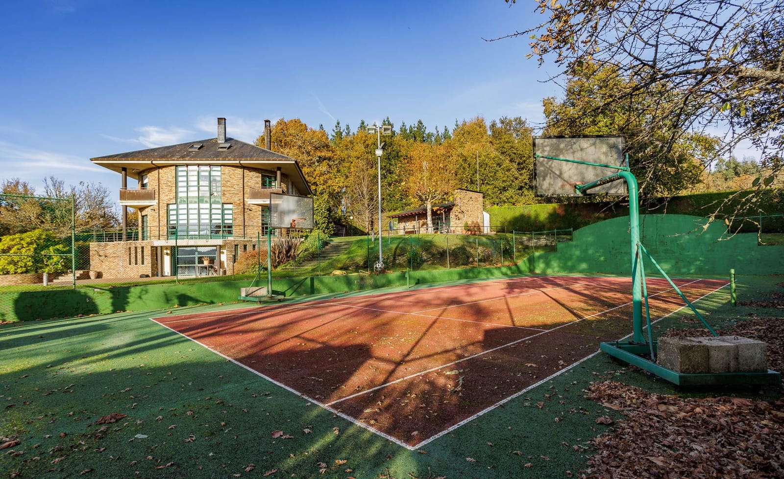 4 soveværelse Finca/Landehus til salg i Lugo by med swimmingpool - € 570.000 (Ref: 8712651)