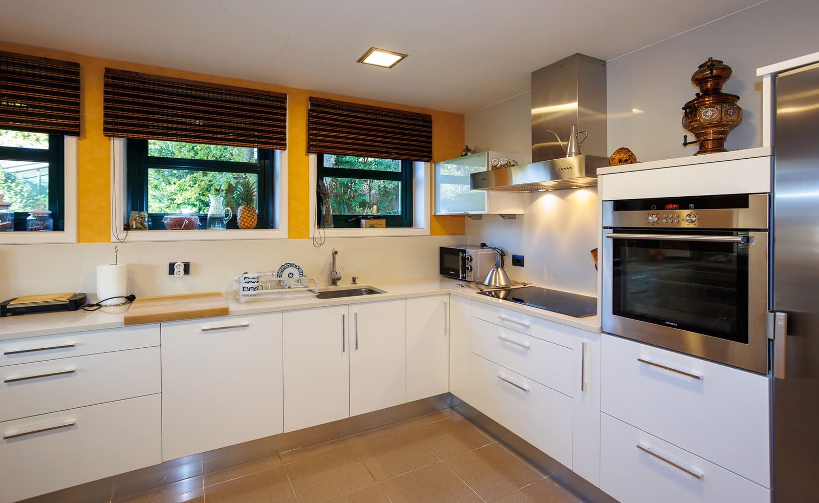 4 soveværelse Finca/Landehus til salg i Lugo by med swimmingpool - € 570.000 (Ref: 8712651)