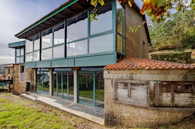 5 sypialnia Finka/Dom wiejski na sprzedaż w Outes - 325 000 € (Ref: 8729542)
