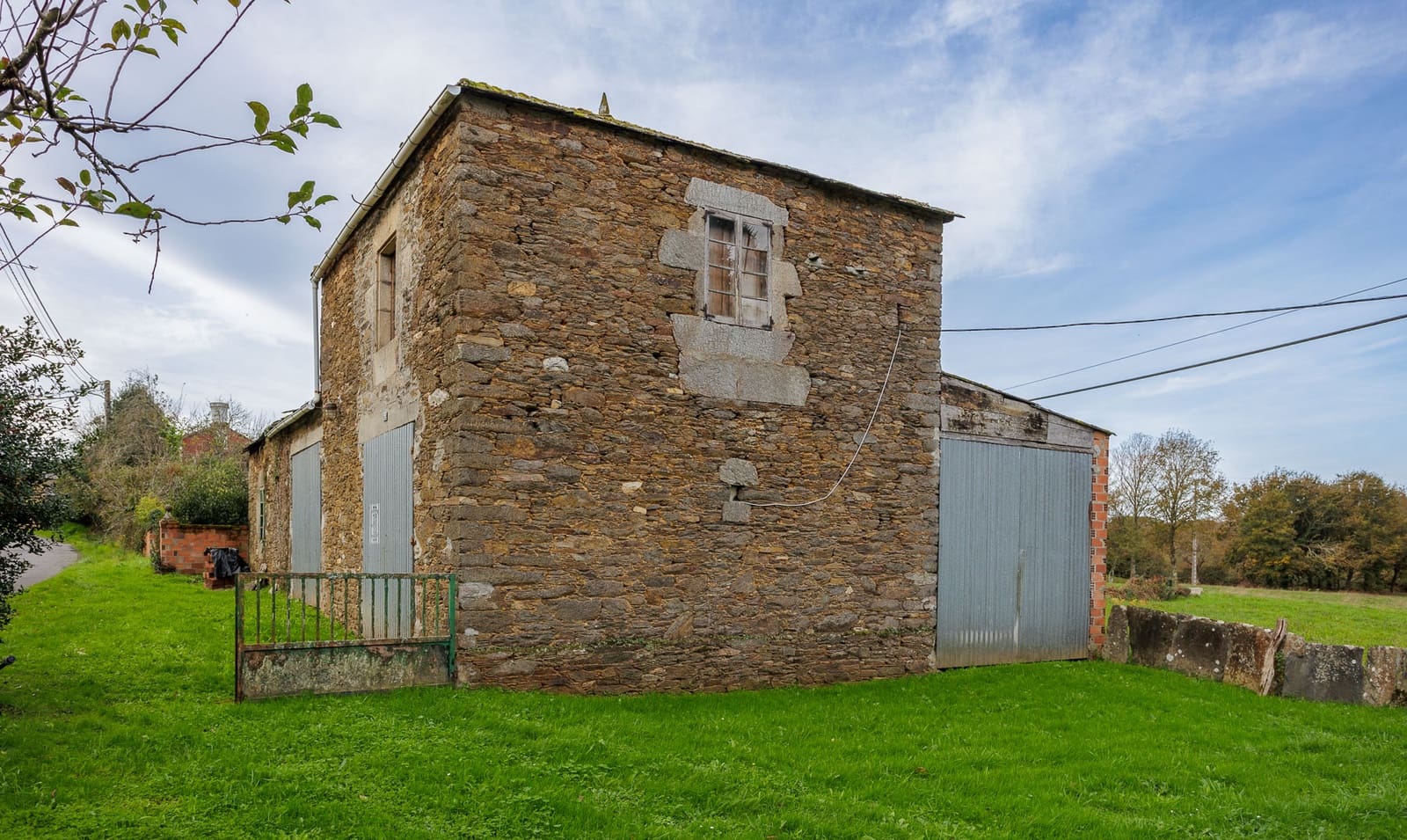 8 slaapkamer Finca/Landhuis te koop in Cospeito - € 200.000 (Ref: 8737361)