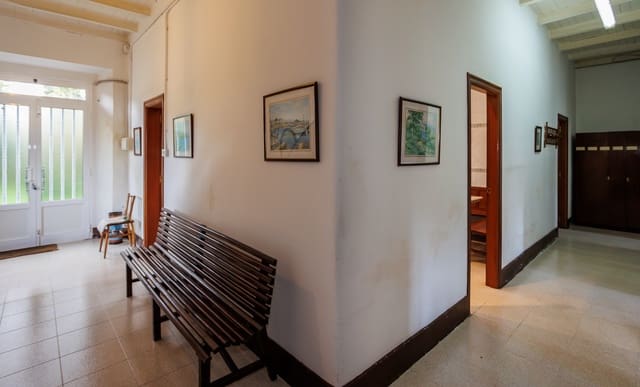 8 quarto Quinta/Casa Rural para venda em Cospeito com garagem - 190 000 € (Ref: 8737361)