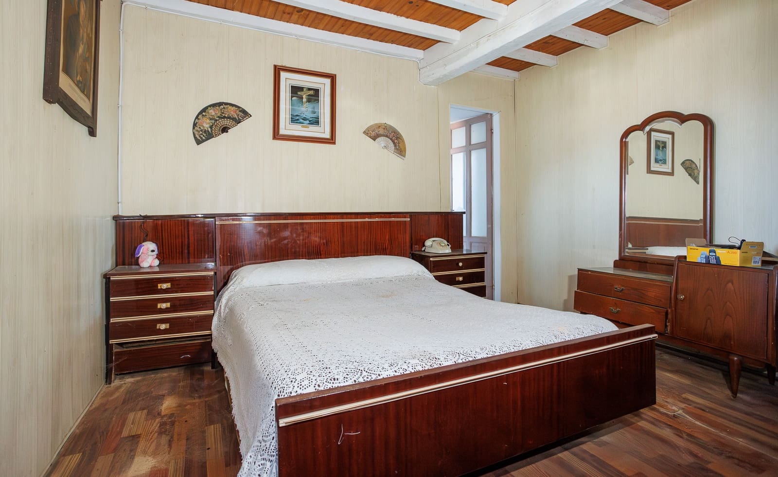 4 bedroom Finca/Country House for sale in Noia - € 330,000 (Ref: 8752213)