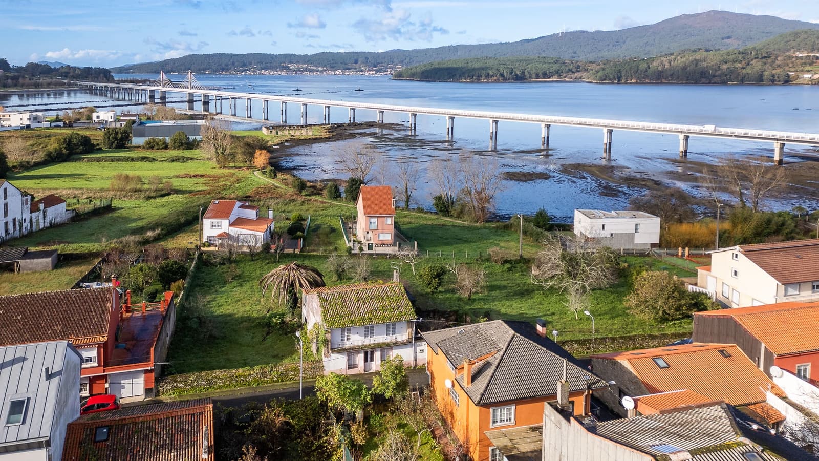 4 bedroom Finca/Country House for sale in Noia - € 330,000 (Ref: 8752213)