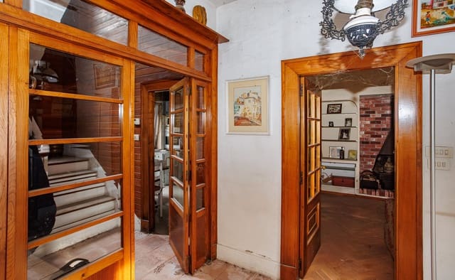 6 soveværelse Finca/Landehus til salg i Noia med garage - € 350.000 (Ref: 8757835)