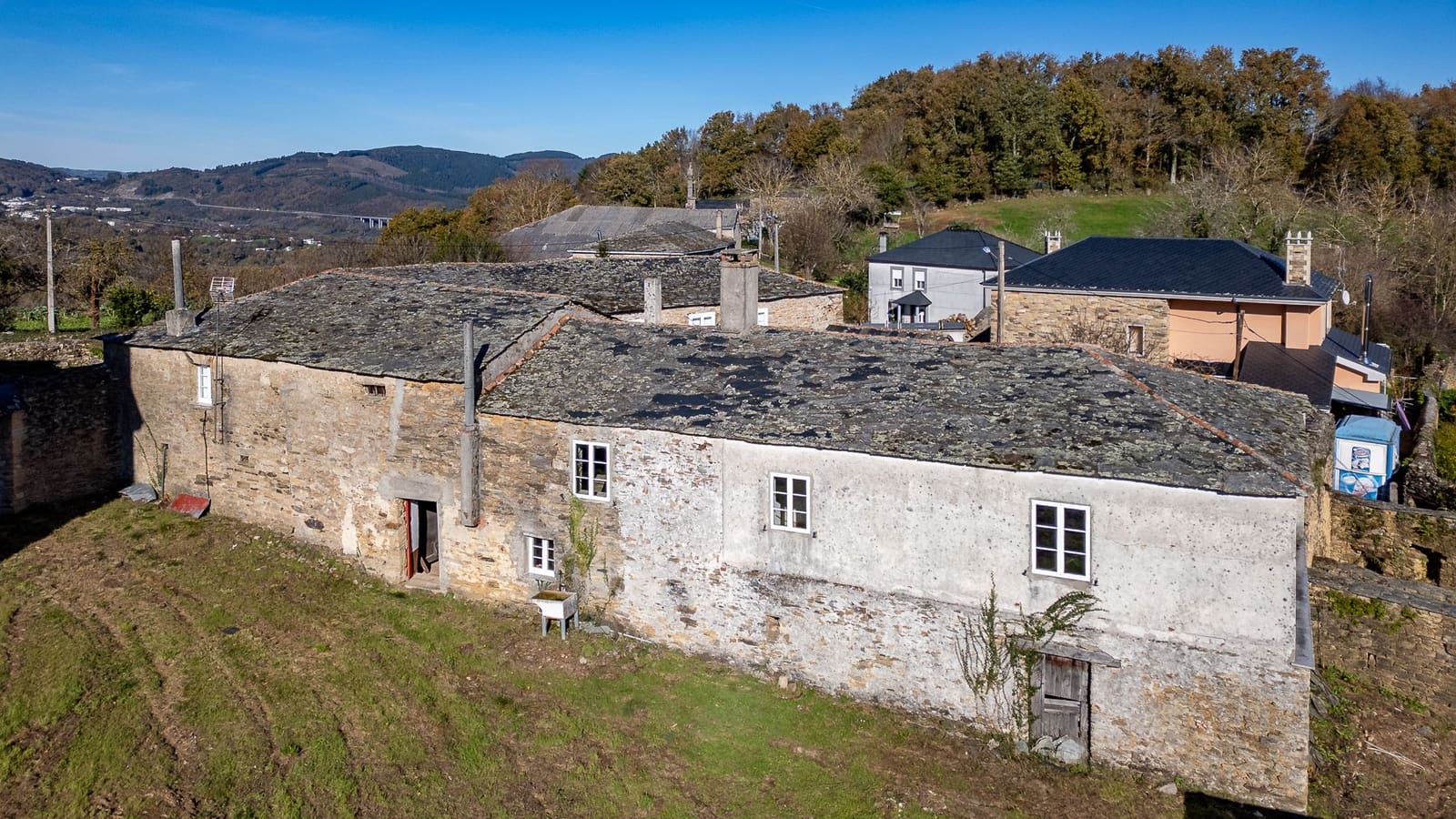 7 soveværelse Finca/Landehus til salg i Becerrea - € 190.000 (Ref: 8770920)