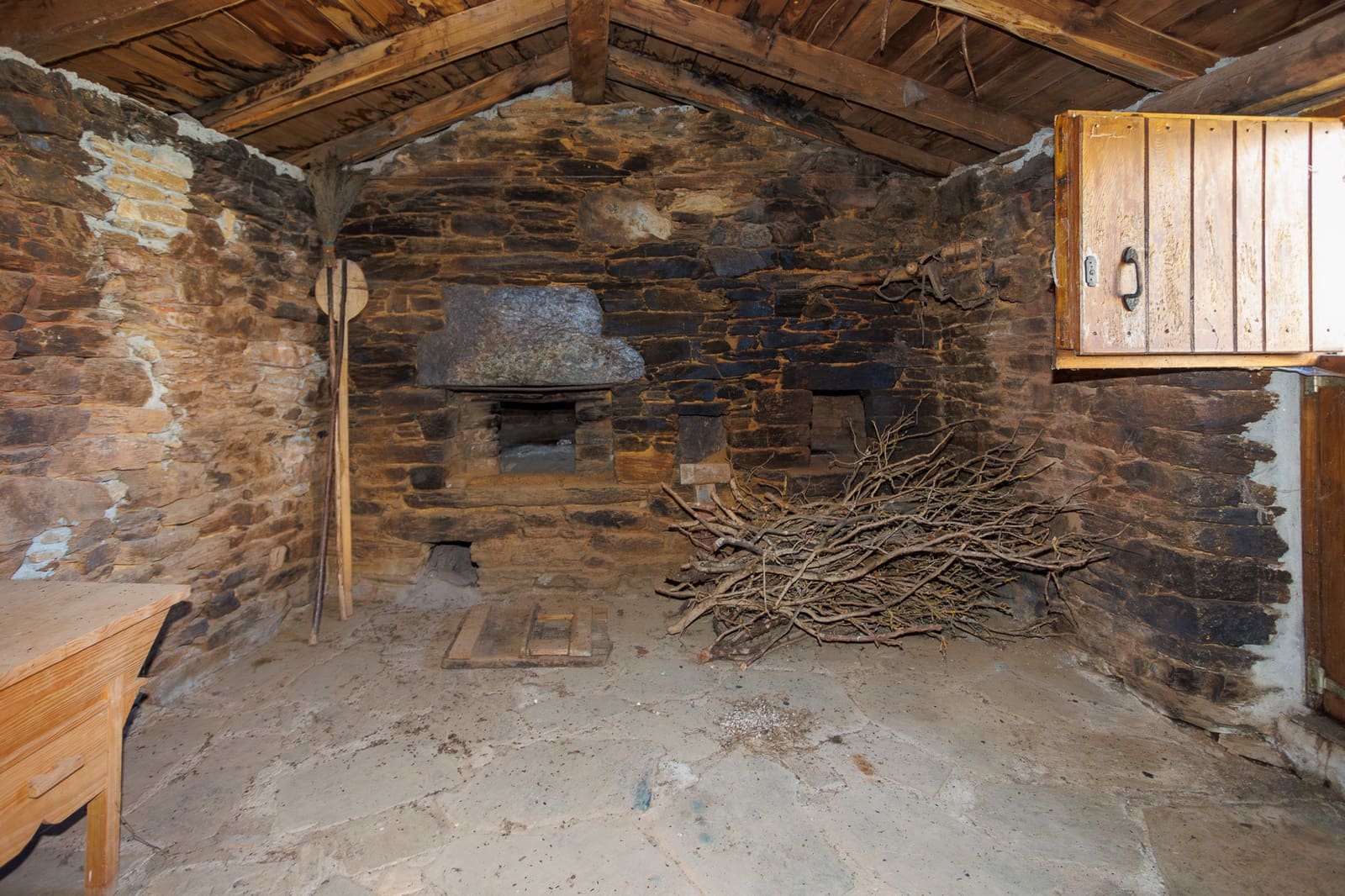 7 soveværelse Finca/Landehus til salg i Becerrea - € 190.000 (Ref: 8770920)