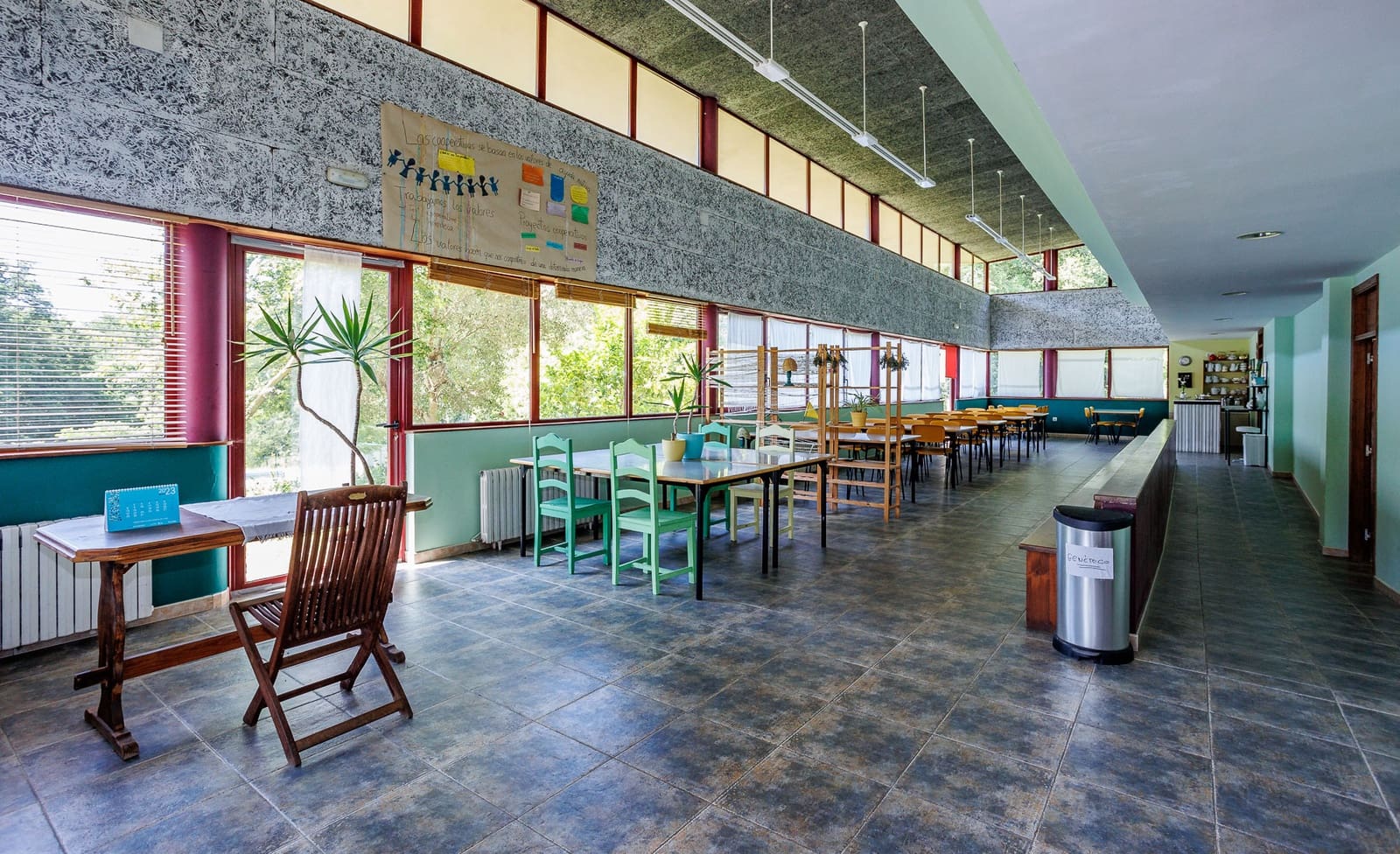 4 soveværelse Virksomhed til salg i Coles med swimmingpool - € 390.000 (Ref: 8781317)