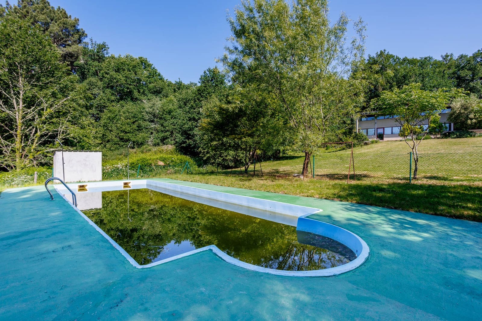 4 soveværelse Virksomhed til salg i Coles med swimmingpool - € 390.000 (Ref: 8781317)