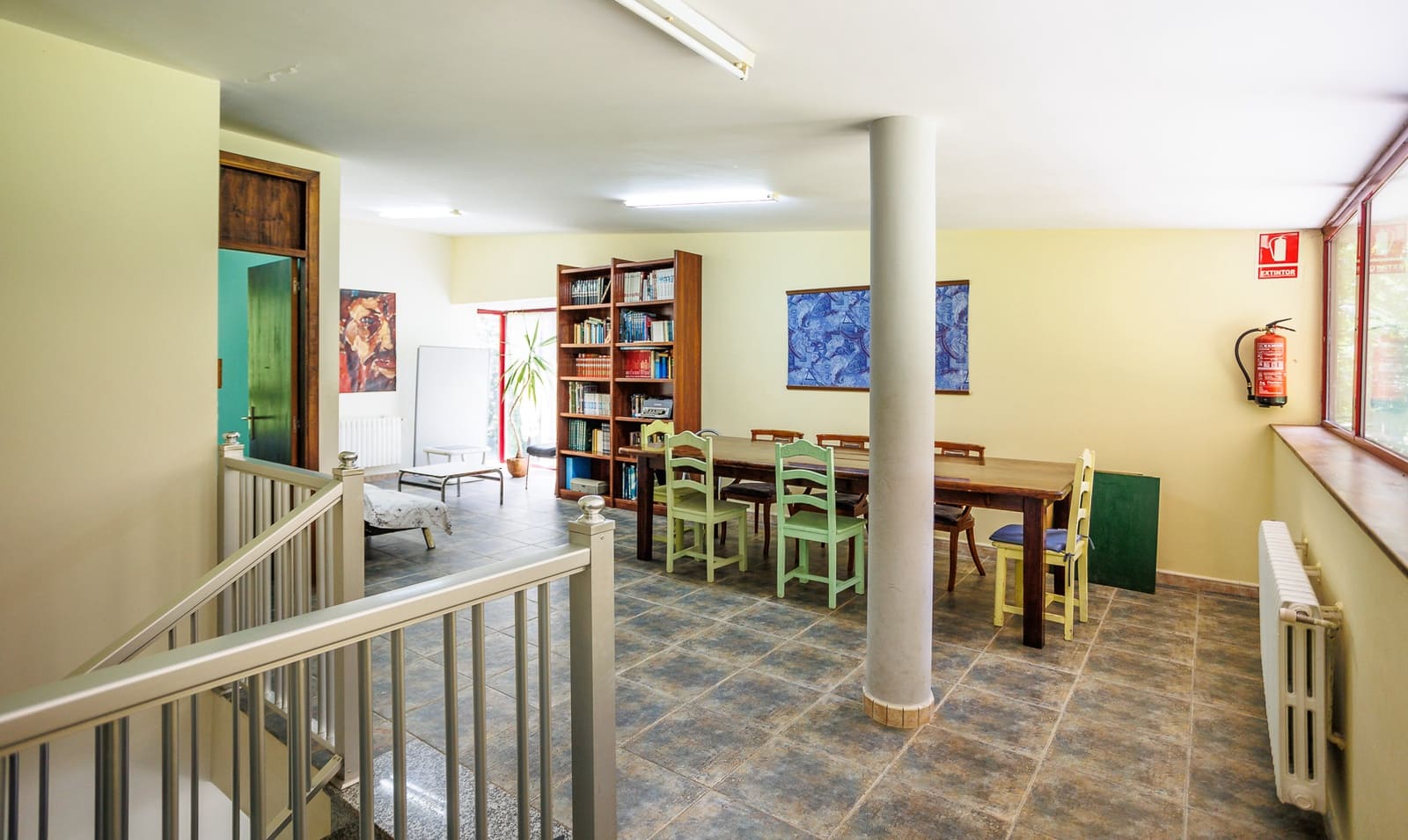 4 soveværelse Virksomhed til salg i Coles med swimmingpool - € 390.000 (Ref: 8781317)