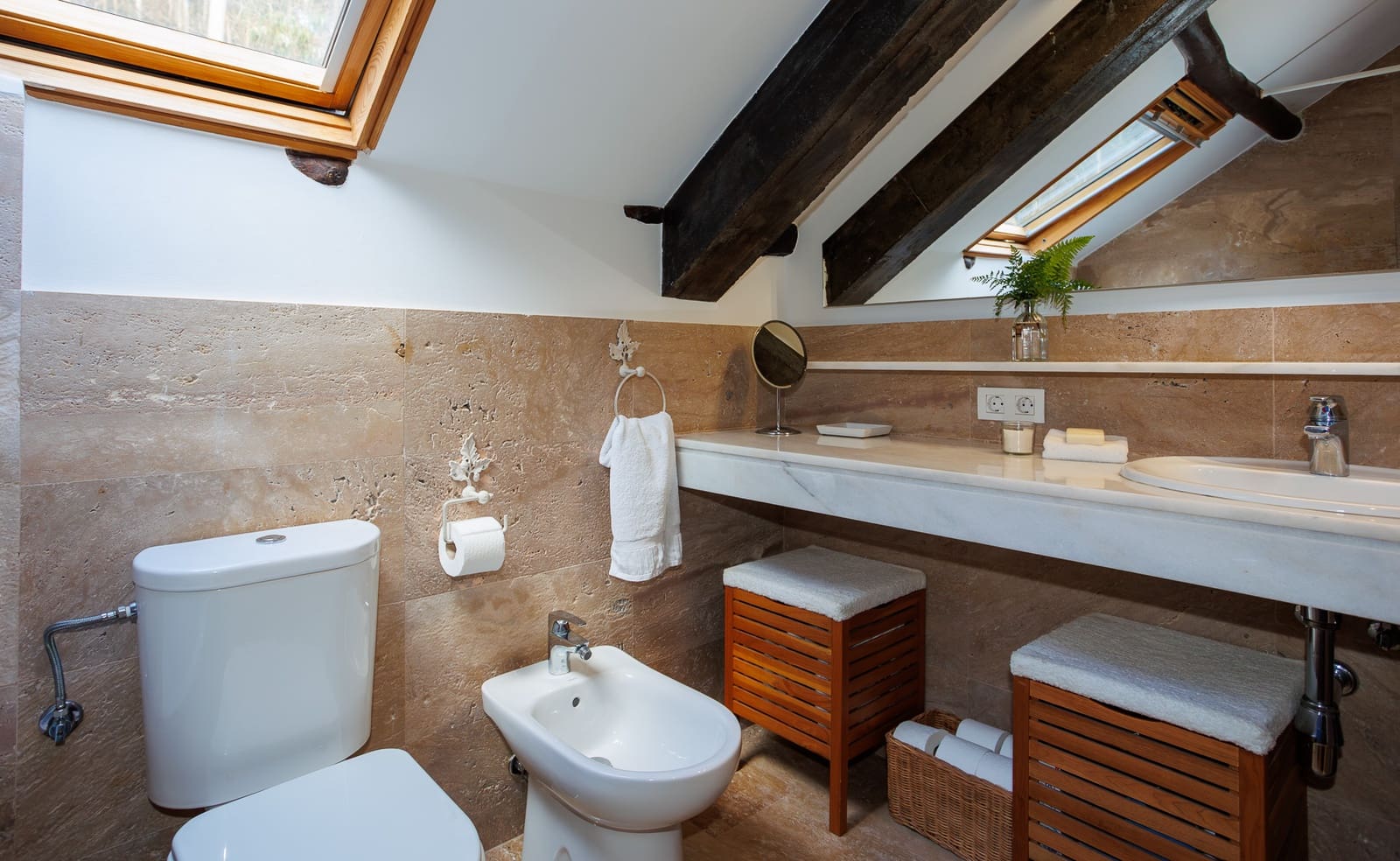 7 bedroom Finca/Country House for sale in Cedeira - € 570,000 (Ref: 8880900)