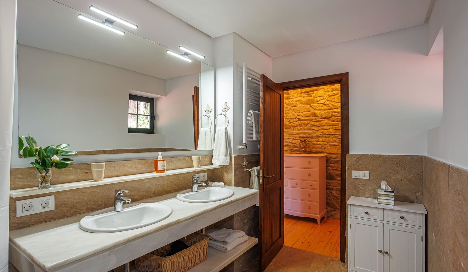 7 bedroom Finca/Country House for sale in Cedeira - € 570,000 (Ref: 8880900)