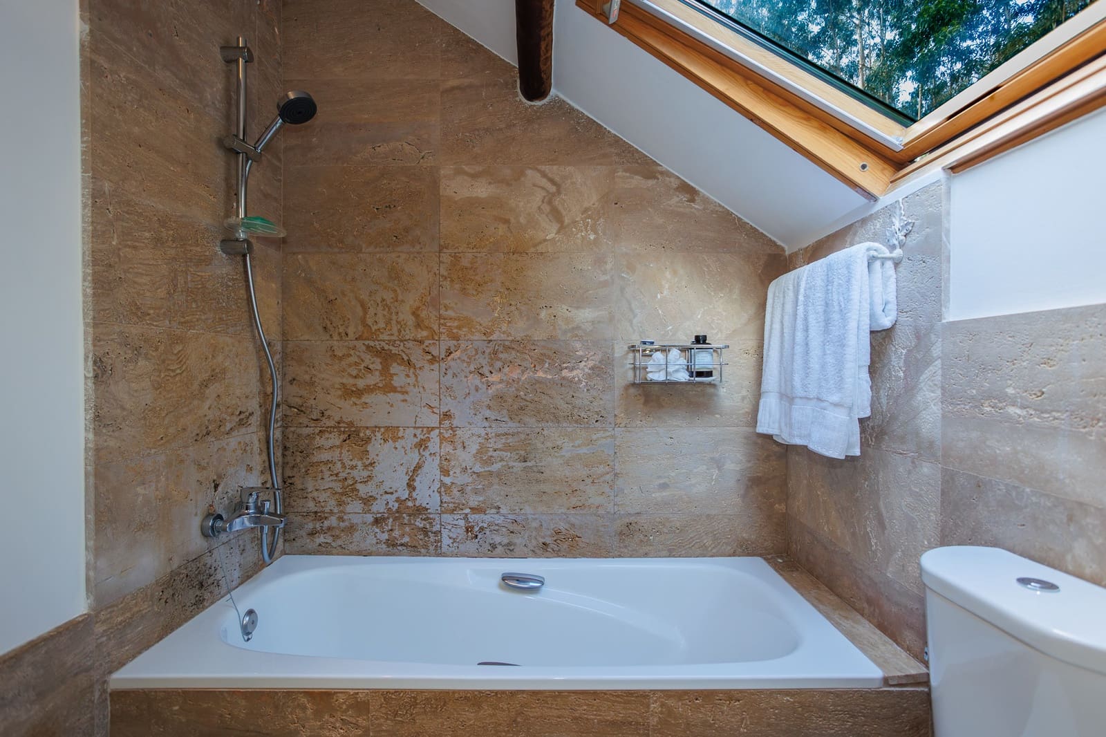 7 bedroom Finca/Country House for sale in Cedeira - € 570,000 (Ref: 8880900)