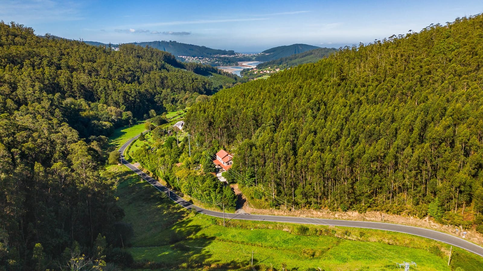 7 bedroom Finca/Country House for sale in Cedeira - € 570,000 (Ref: 8880900)