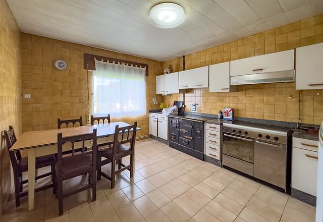 4 bedroom Finca/Country House for sale in A Pontenova - € 120,000 (Ref: 8880902)