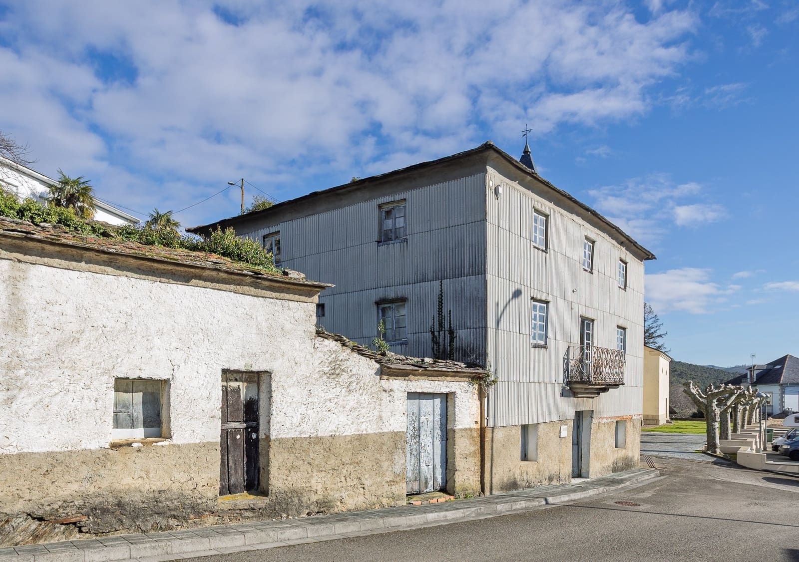 10 bedroom Finca/Country House for sale in Trabada - € 75,000 (Ref: 8882166)