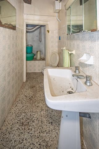 10 bedroom Finca/Country House for sale in Trabada - € 75,000 (Ref: 8882166)