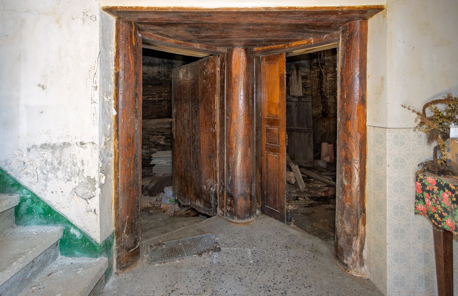 10 bedroom Finca/Country House for sale in Trabada - € 75,000 (Ref: 8882166)