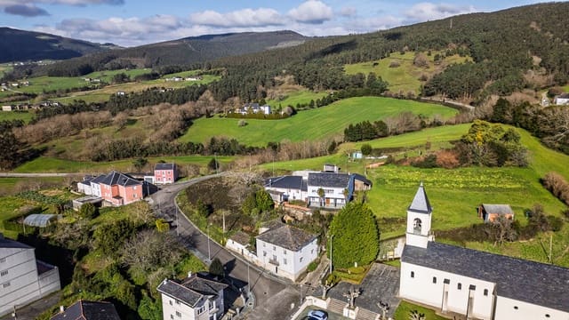 10 bedroom Finca/Country House for sale in Trabada - € 75,000 (Ref: 8882166)