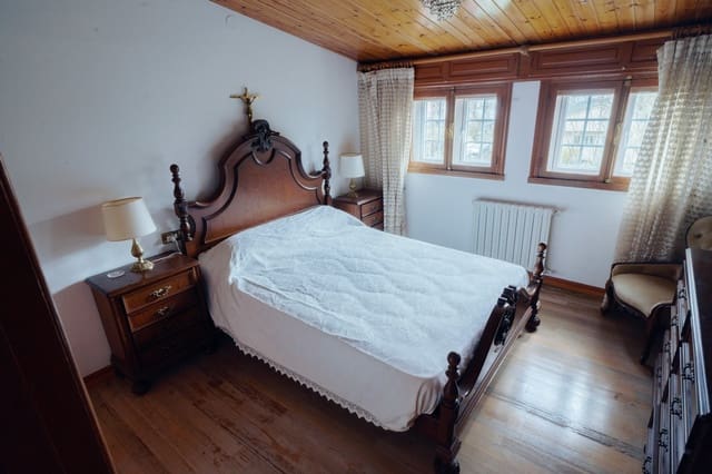 5 camera da letto Finca/Casa di Campagna in vendita in Guitiriz con piscina - 295.000 € (Rif: 8895752)