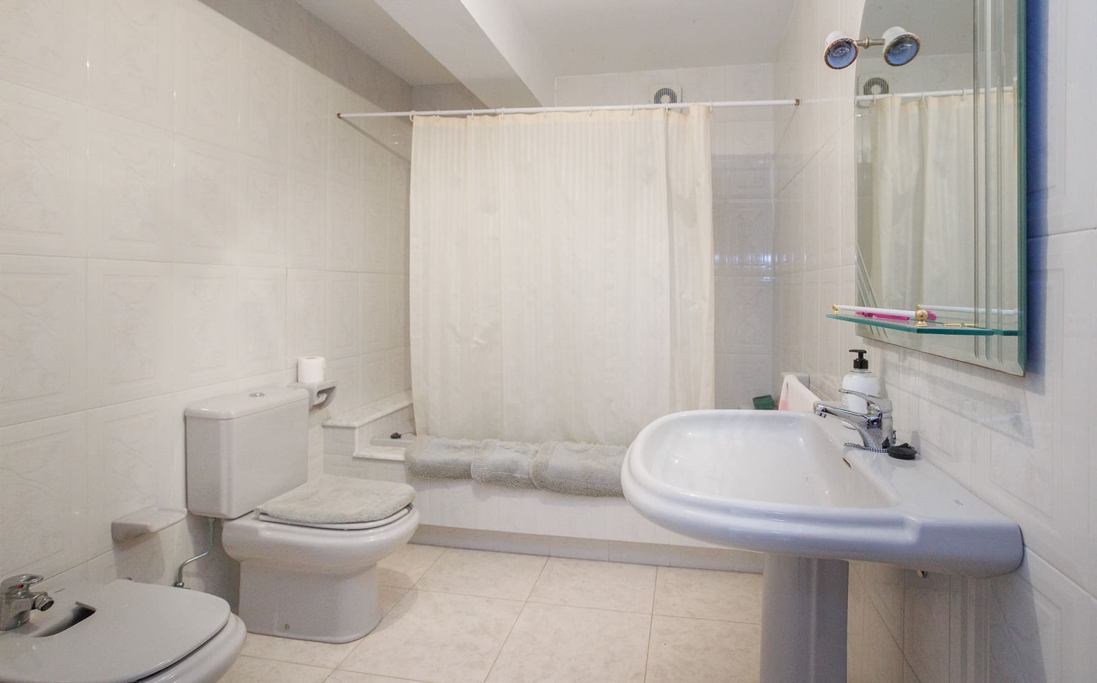 3 bedroom Finca/Country House for sale in Outes - € 349,000 (Ref: 8936005)