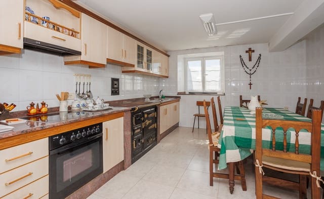 3 bedroom Finca/Country House for sale in Outes - € 349,000 (Ref: 8936005)