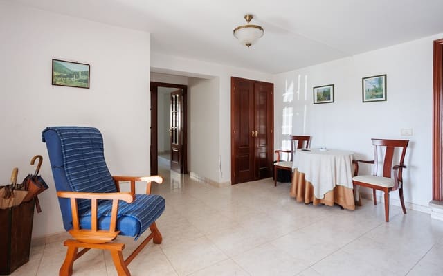 3 makuuhuone Maalaistalo myytävänä paikassa Outes - 319 000 € (Ref: 8936005)