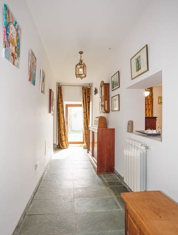 5 bedroom Finca/Country House for sale in A Laracha - € 495,000 (Ref: 8942152)