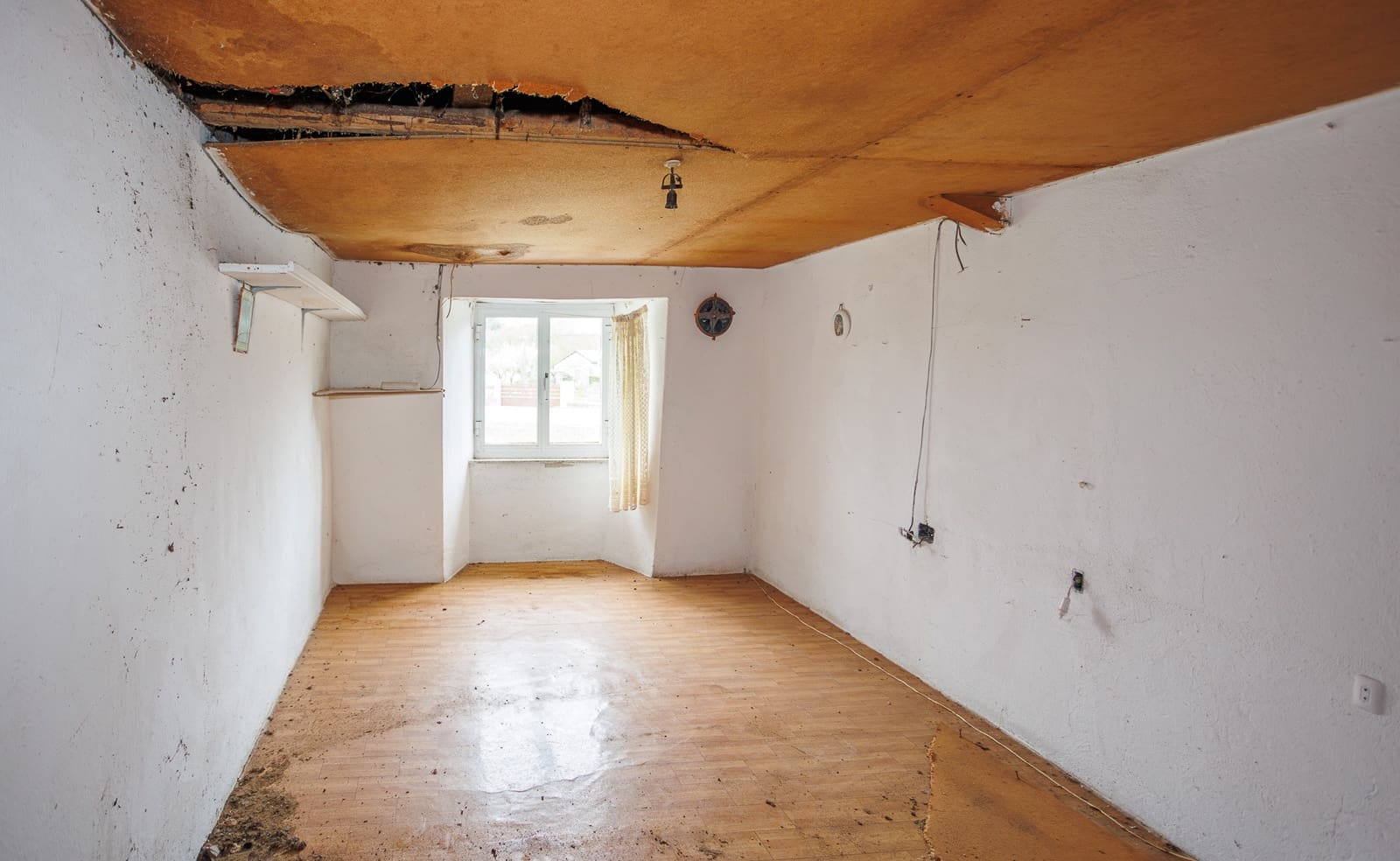 3 soveværelse Finca/Landehus til salg i Outeiro de Rei - € 60.000 (Ref: 8953143)